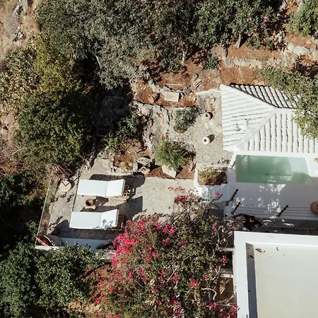 Heliopetra Villa