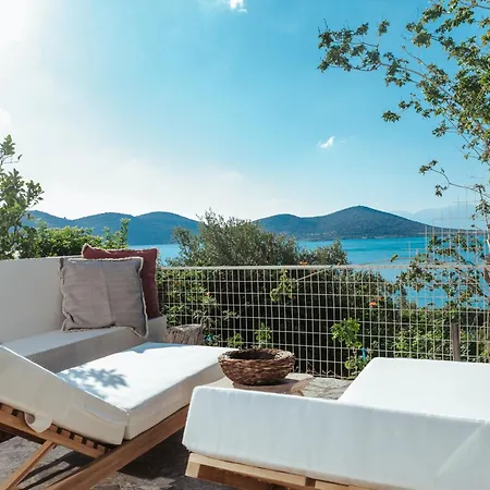 Villa Heliopetra *