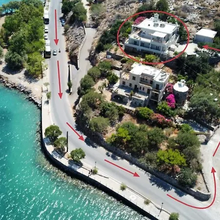 Heliopetra Villa *